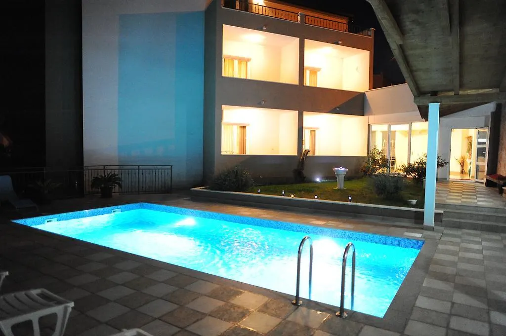 Apartment Apartments&Rooms Jelavic Seget Vranjica Croatia
